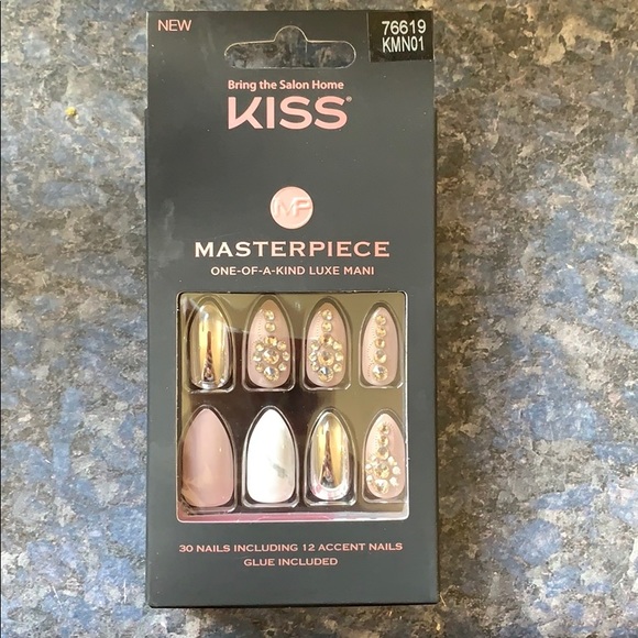 Kiss Accessories - Kiss masterpiece nails
